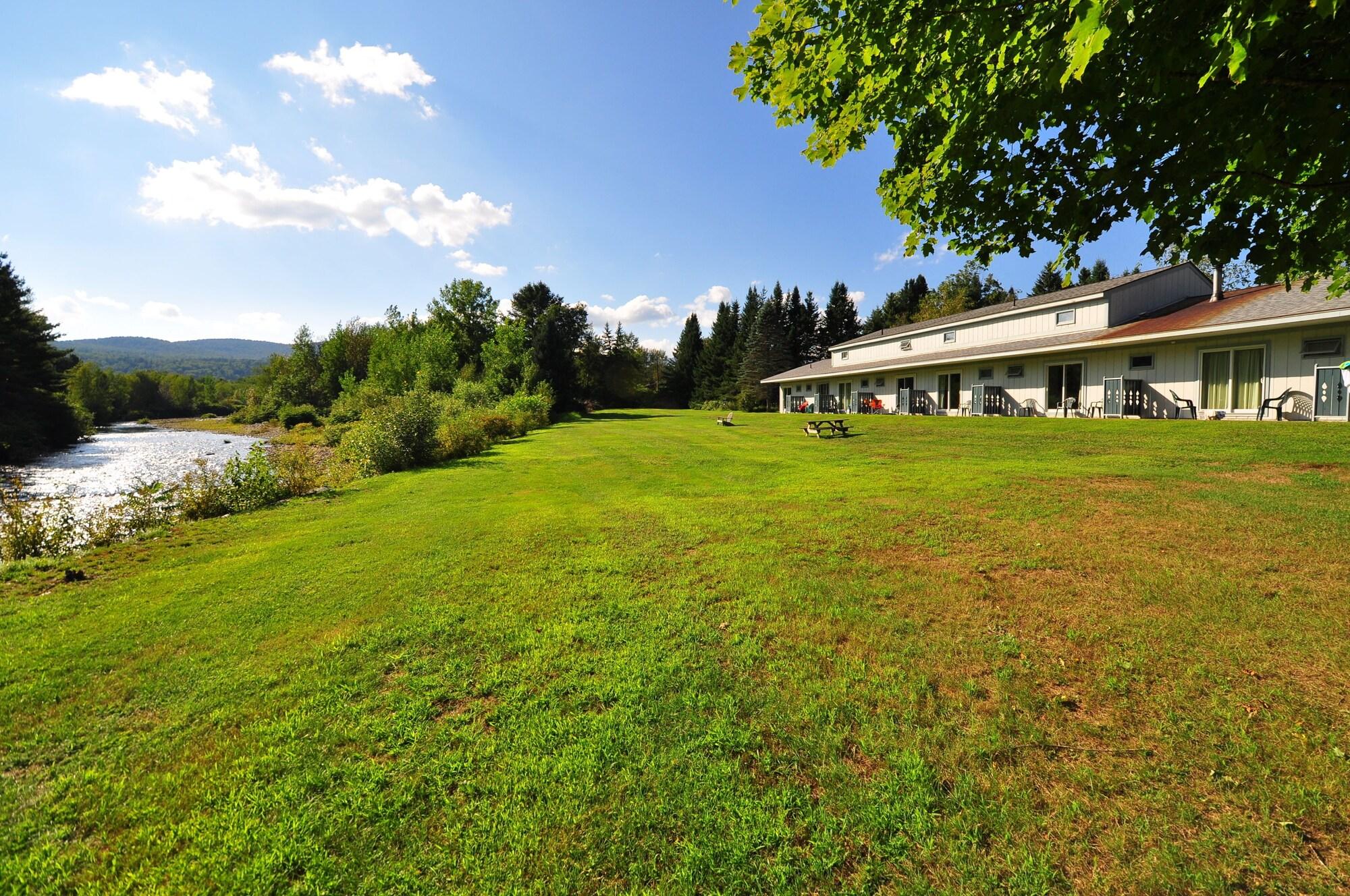 Sun & Ski Inn And Suites Stowe Eksteriør billede
